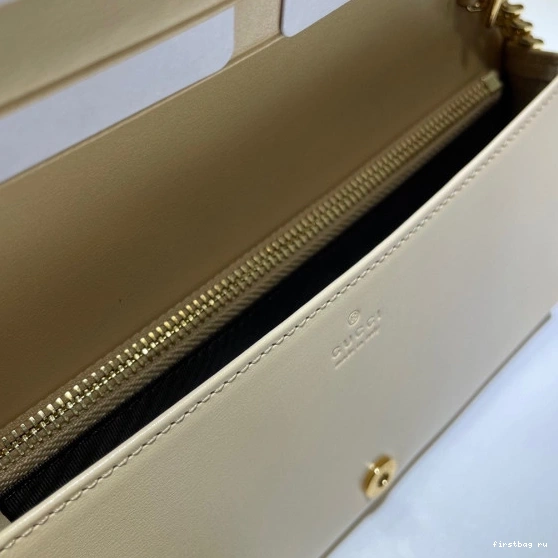 First bag ru Chain Gucci Wallet 0727